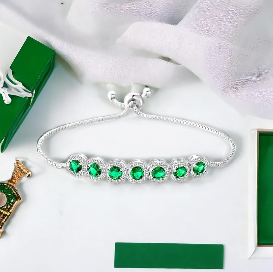 Elegant Oval-Cut Green Gem Bracelet For Women